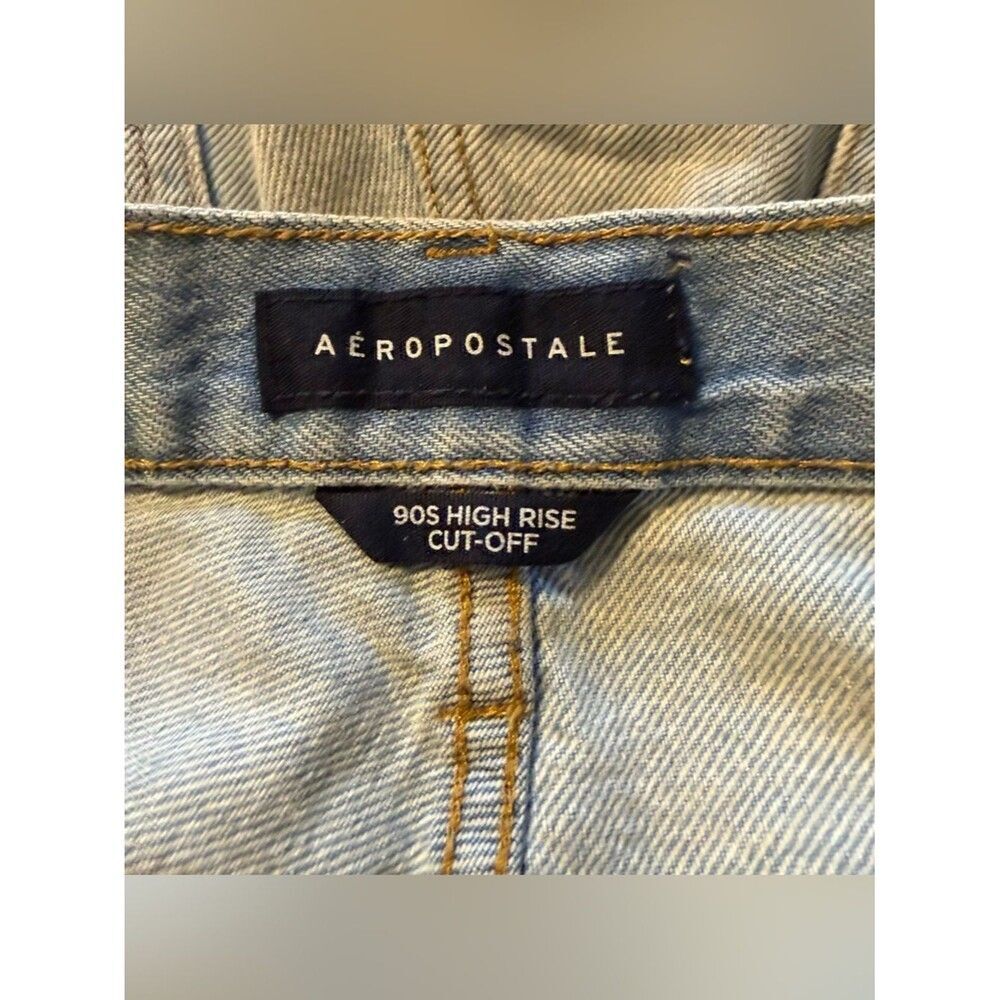 Aeropostale Distressed Women's Denim Shorts - Light Blue Size 4 3-4 inch inseam - Picture 6 of 7